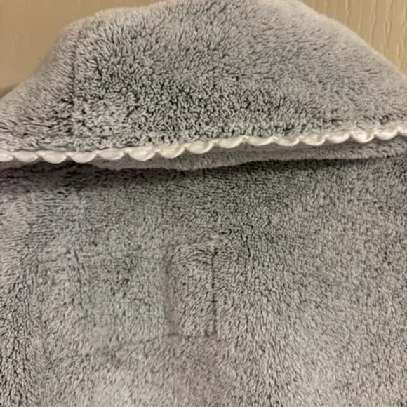 Oscar de la Renta Women's M Pale Gray Plush Long Robe 45" Long Sleeve Self Tie - Picture 9 of 11